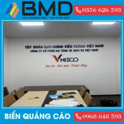 Trang trí chữ logo văn phòng